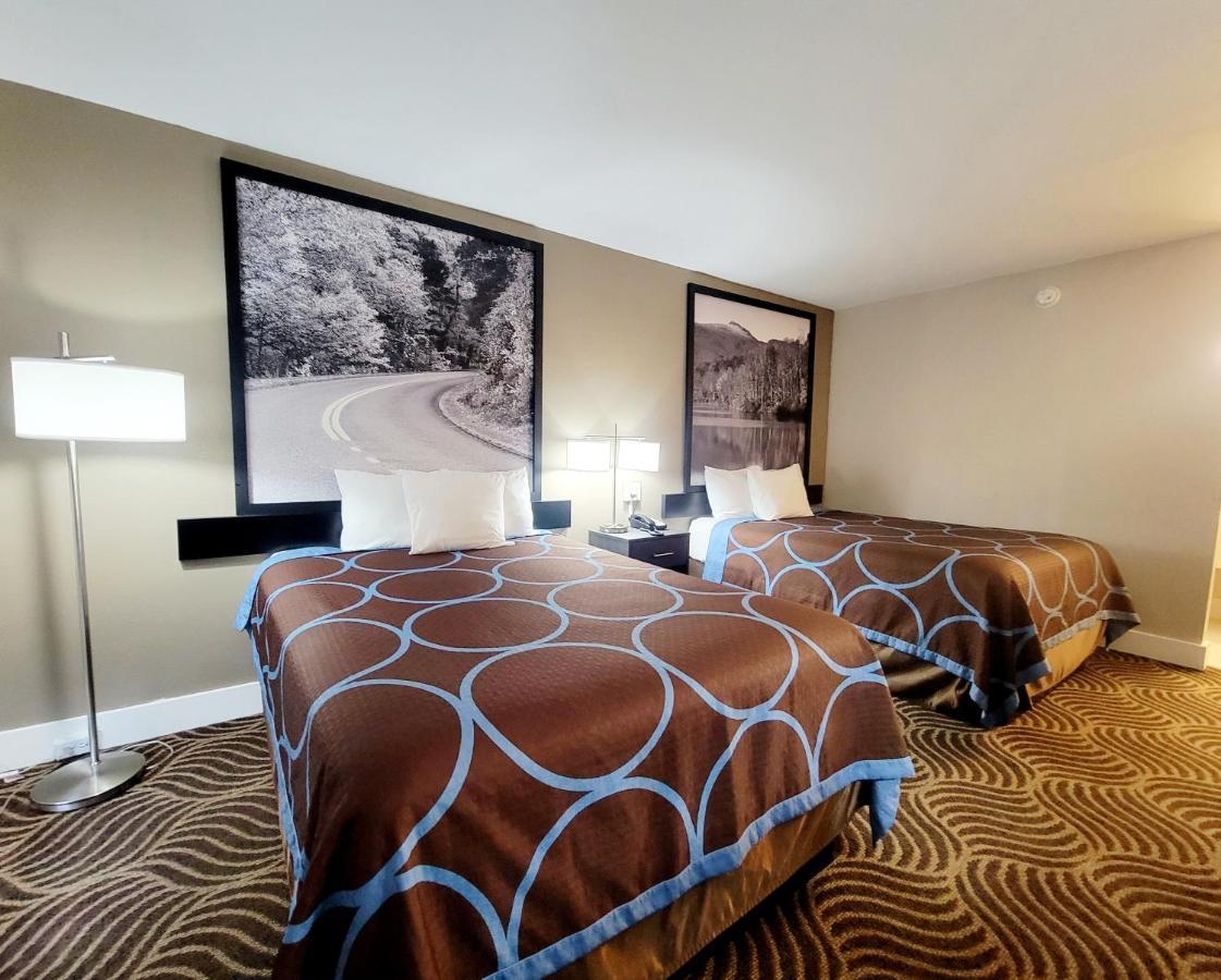 Super 8 By Wyndham Marion Nc Hotel Buitenkant foto