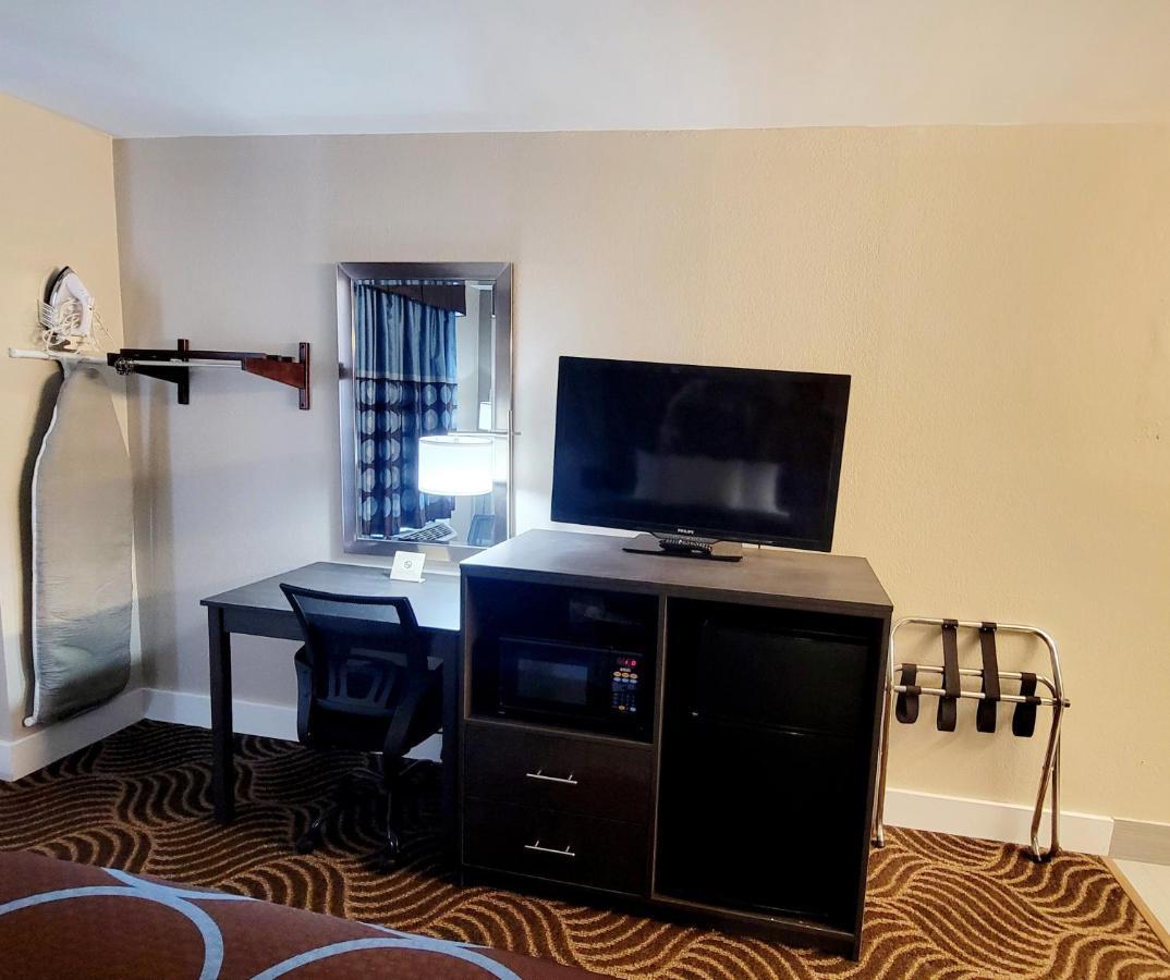 Super 8 By Wyndham Marion Nc Hotel Buitenkant foto